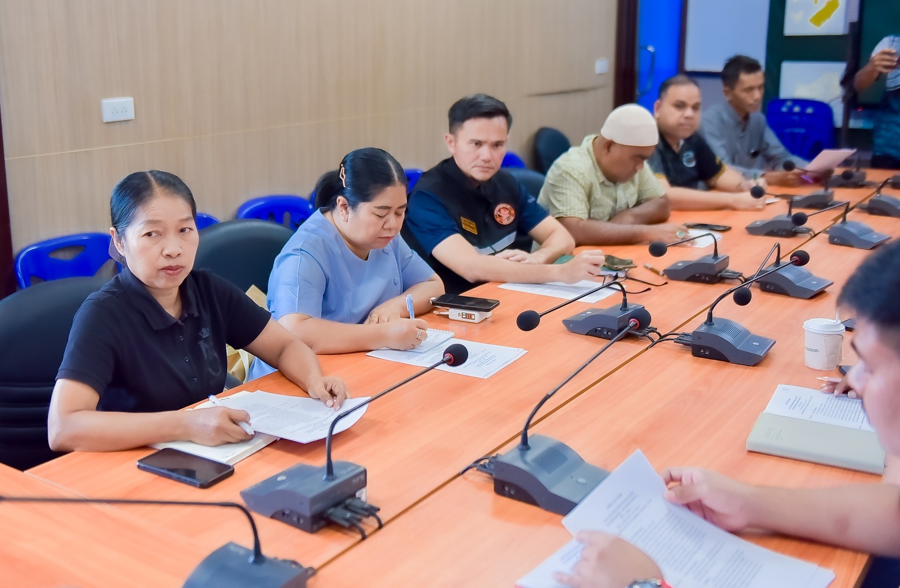 สำนักงานพัฒนาชุมชน อำเภอสุไหงโก-ลก ร่วมประชุม คณะกรรมการการประเมินผล และติดตามการดำเนินงาน ขับเคลื่อนโครงการหมู่บ้าน/ ชุมชนสีขาว ปลอดยาเสพติด  อำเภอสุไหงโก-ลก  ครั้งที่ 3/2569