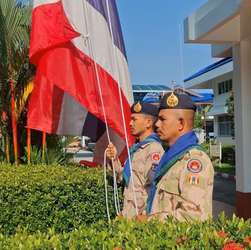 สำนักงานพัฒนาชุมชนอำเภอสุไหงโก-ลก ร่วมกิจกรรมเคารพธงชาติ
